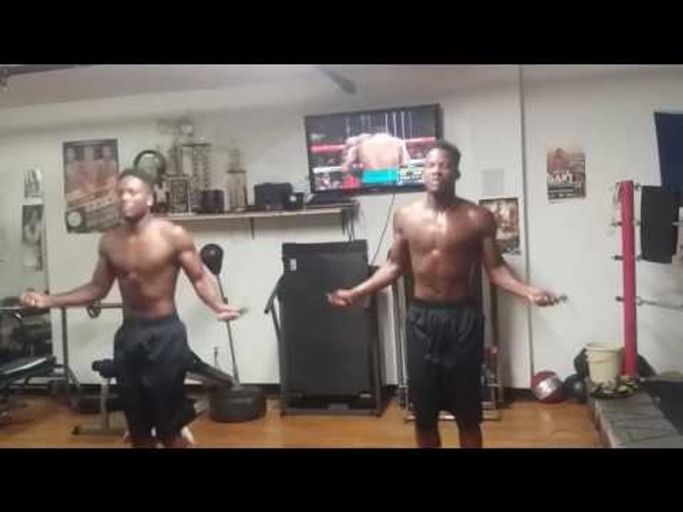 DC BOXING STARS JUSTIN & JASON BELL SKIPS ROPE...
