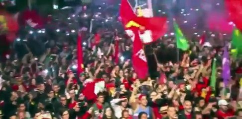 Em discurso, Lula chora e diz que se prepara para ser candidato em 2018