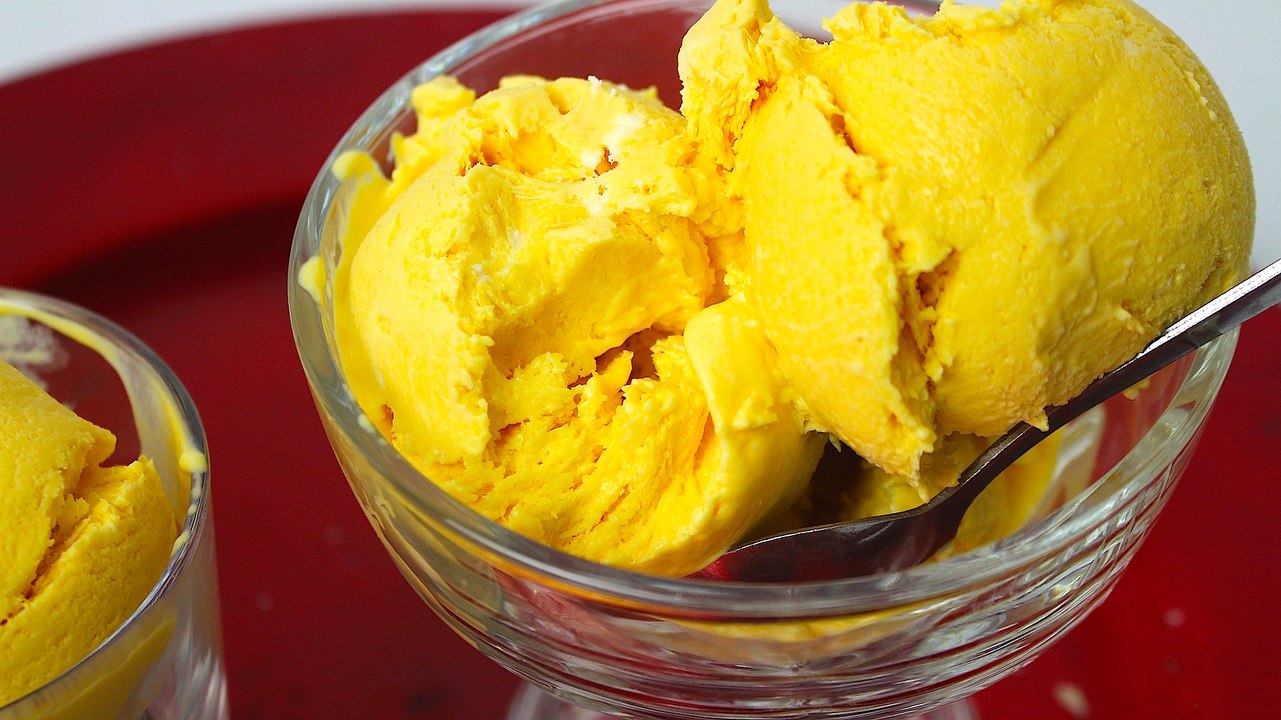 MANGO ICE CREAM *COOK WITH FAIZA*