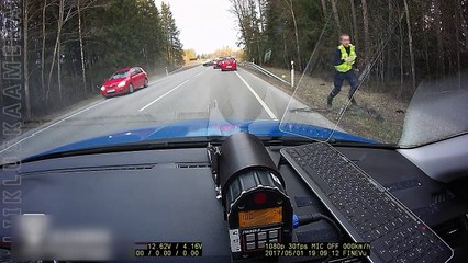 Ce policier a été très efficace contre ce chauffard !