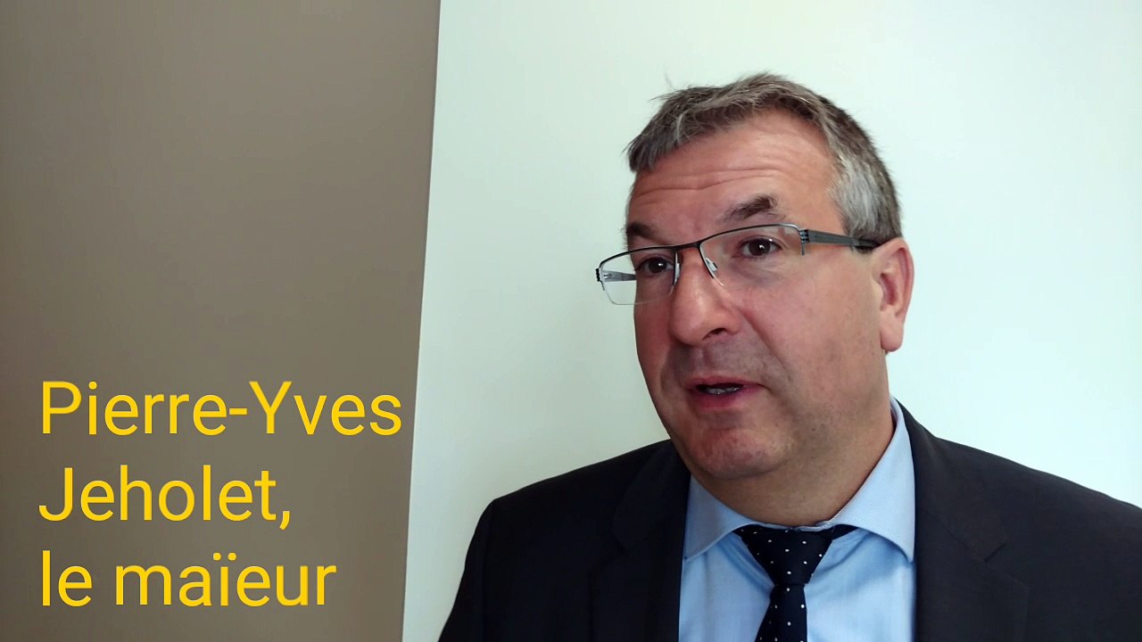 Pierre-Yves Jeholet explique comment on mettra en œuvre les caméras