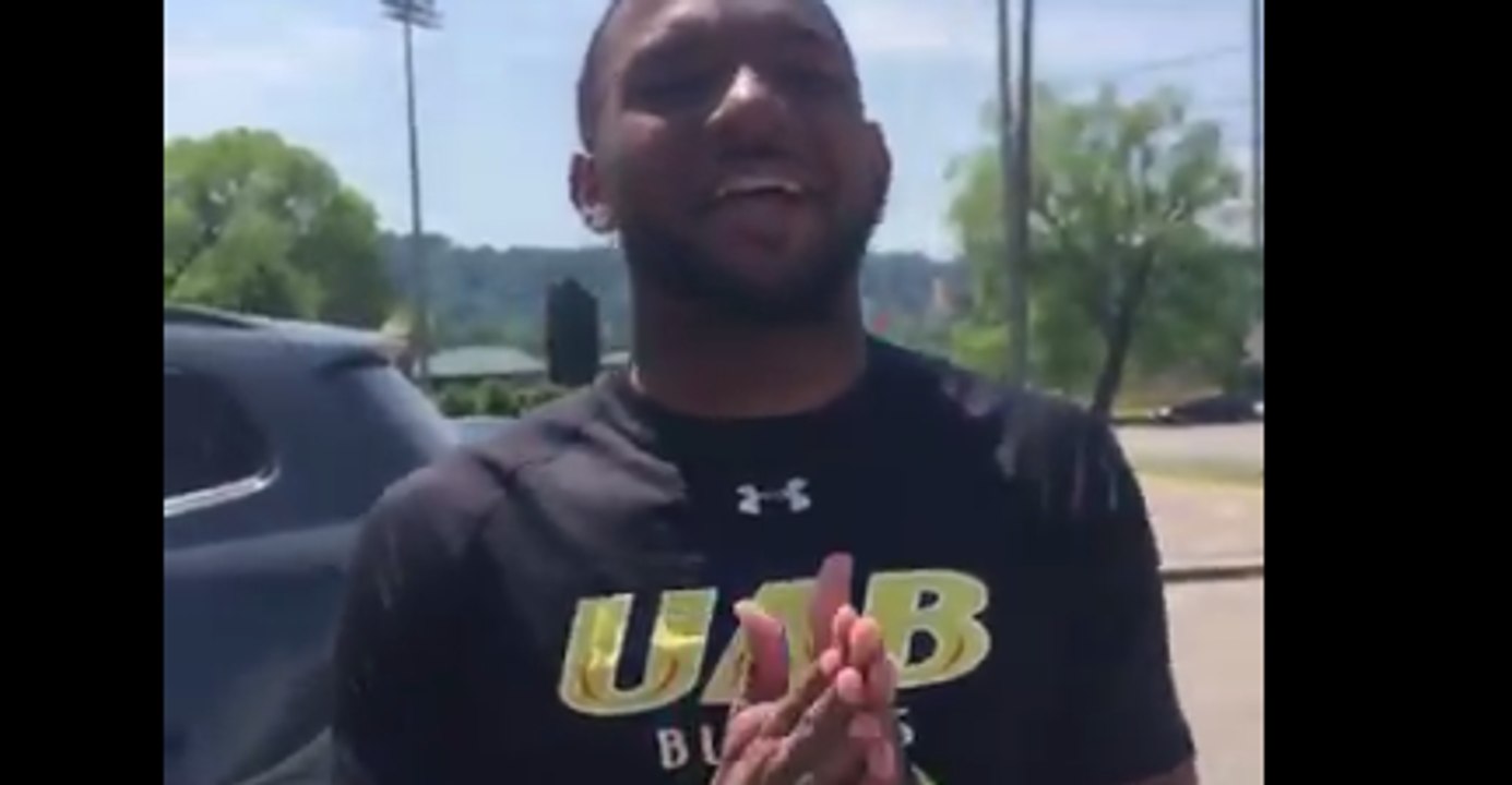 Video Shows Walk-On College Football Player Receiving Full Scholarship After Year of Dedication