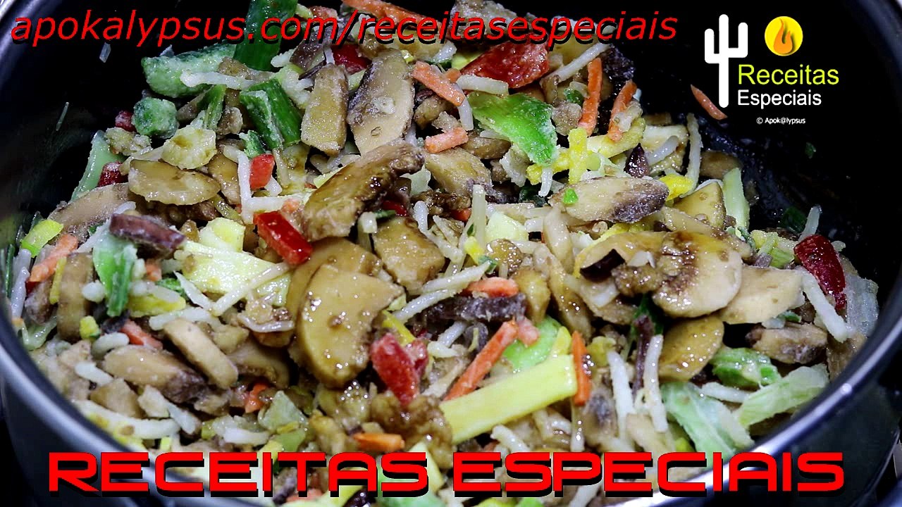 Legumes com Noodles no Wok