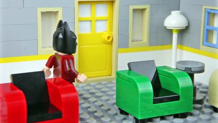 Lego Batman and Hulk Shopping New Phone