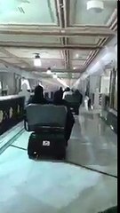 عربات كهربائية في الحرم المكي الشريف للمعاقين وكبار السن والحوامل
