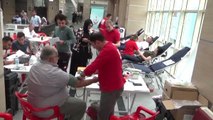 Sağlık Çalışanları Kan Bağışladı