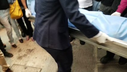 Mourners Scream in Grief as Body of Miguel Castillo Moved from Caracas Hospital