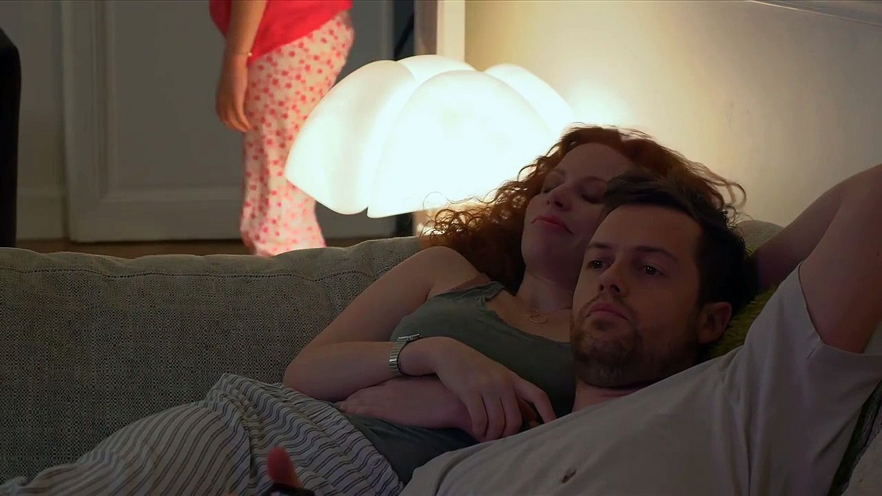 Comment se coucher plus tard certains soirs  - Les Tactiques d'Emma, ta webséri