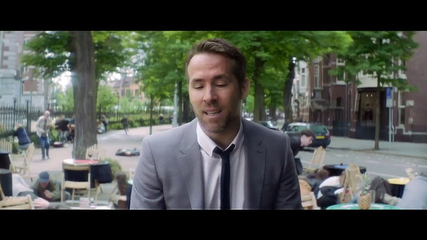 Ryan Reynolds, Salma Hayek In 'The Hitman's Bodyguard' Trailer 1