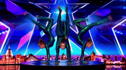 Ce spectacle de contorsionniste est fou : Angara Contortion