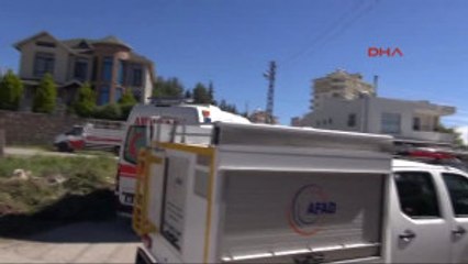 Adıyaman Erik Toplarken Düşüp Korkuluk Demirine Saplandı