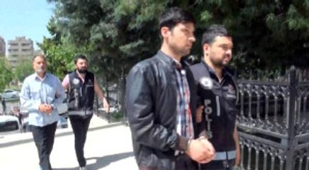 Evlerinde Kalaşnikof ve FETÖ, PKK, DEAŞ Materyalleri Bulunan Esrarengiz Baba-Oğul Tutuklandı!