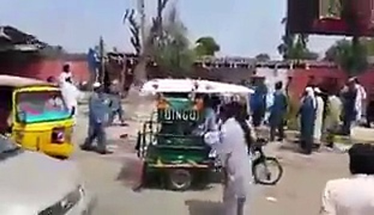 Nowshera Main KPK Ki So Called Role Model Traffic Police Tabdeeli Muzahira Krty Hoyaa
