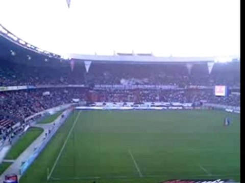 Psg rennes préparatif tifo hommage borelli