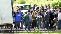 Distribution de repas aux migrants à Grande-Synthe