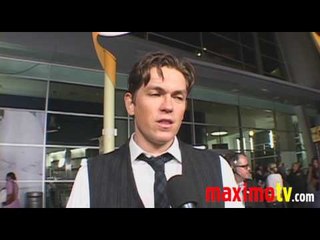 Steve Howey Interview at STAN HELSING Premiere