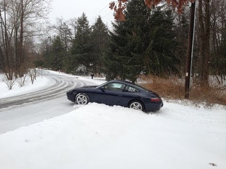 Extreme Ultimate Retardet Drivers Fails, Extreme Driving Fails And Sounds February 2017