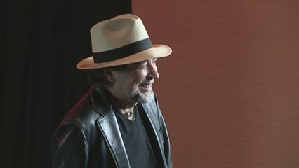 Sabina presenta en México su disco, "Lo niego todo"