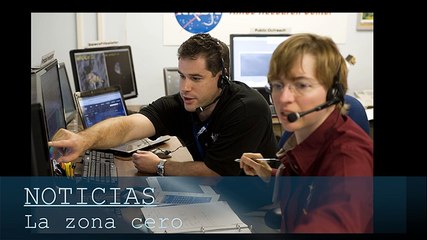 UNA FOTOGRAFIA EN UN ESCRITORIO DE LA NASA REVELA UNA ESTRUCTURA EN LA LUNA