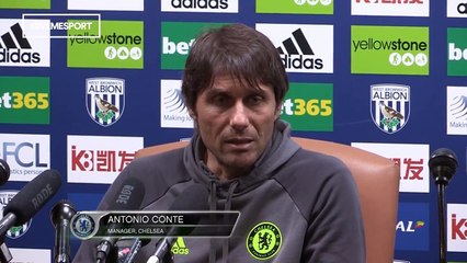 Diego Costa et David Luiz viennent kidnapper Antonio Conte en pleine conférence de presse !