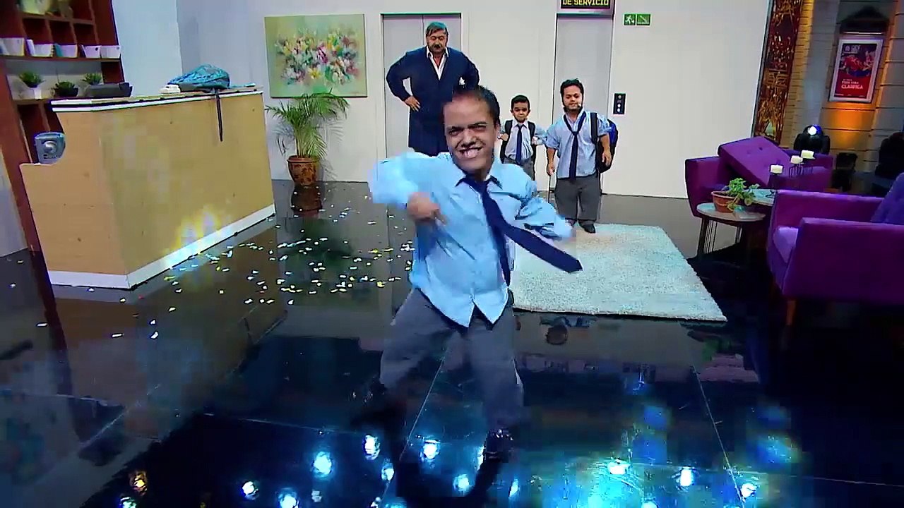 ¡El conserje Parrita! - ¿Quién es el papá de la guagua? - Morandé con Compañía 2017