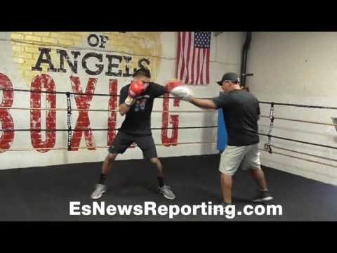Vergil Ortiz killing mitts with Joel Diaz - EsNews Boxing