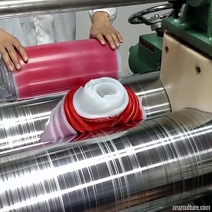 Silicone rolling is so satisfying to watch