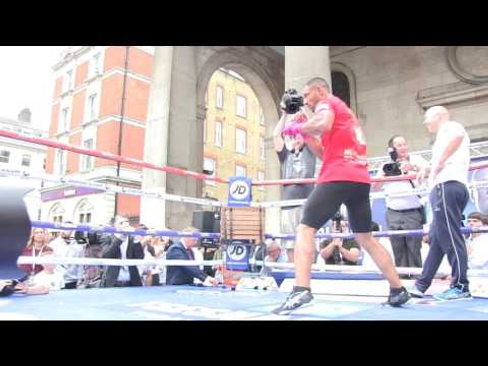 Kell Brook Shadow Boxing Ready To Outbox Gennady Golovkin EsNews Boxing