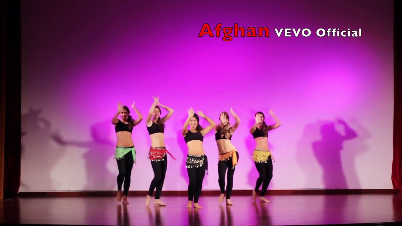 Beautiful iranian girl dance- persian dance on songs!