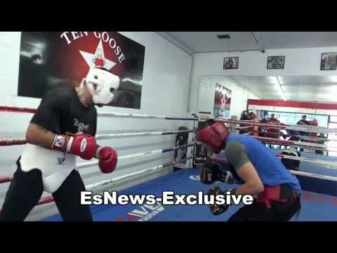 Brandon Rios Working On His Jab Looking Great In Sparring - EsNews Boxing