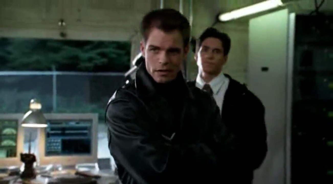 Dark Angel  - S 2 E 2 - Bag 'em
