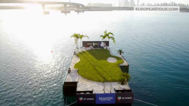 Tirer des balles de golf d'un balcon d'hotel à Dubaï !!