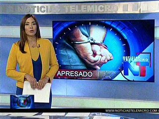 Habla niña adredida por estudiante a las camaras.