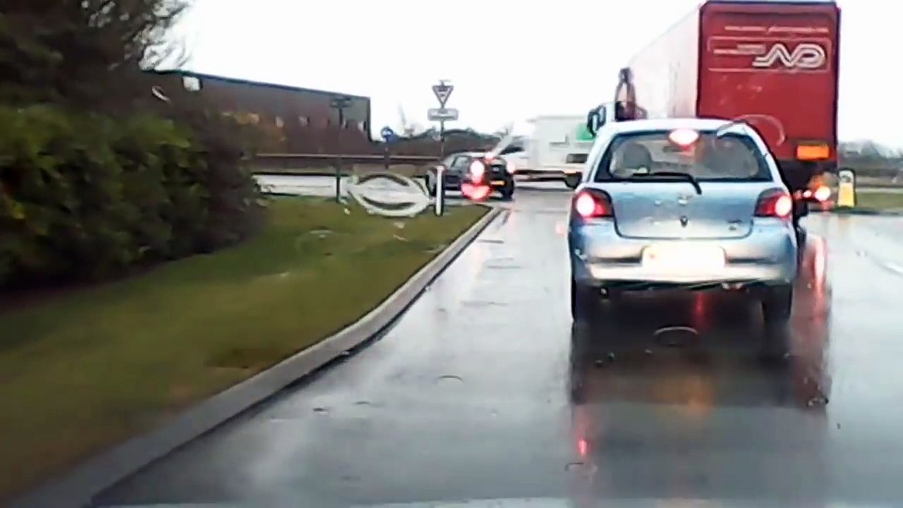 Qui du Norbert Dentressangle ou de la petite voiture est responsable ?