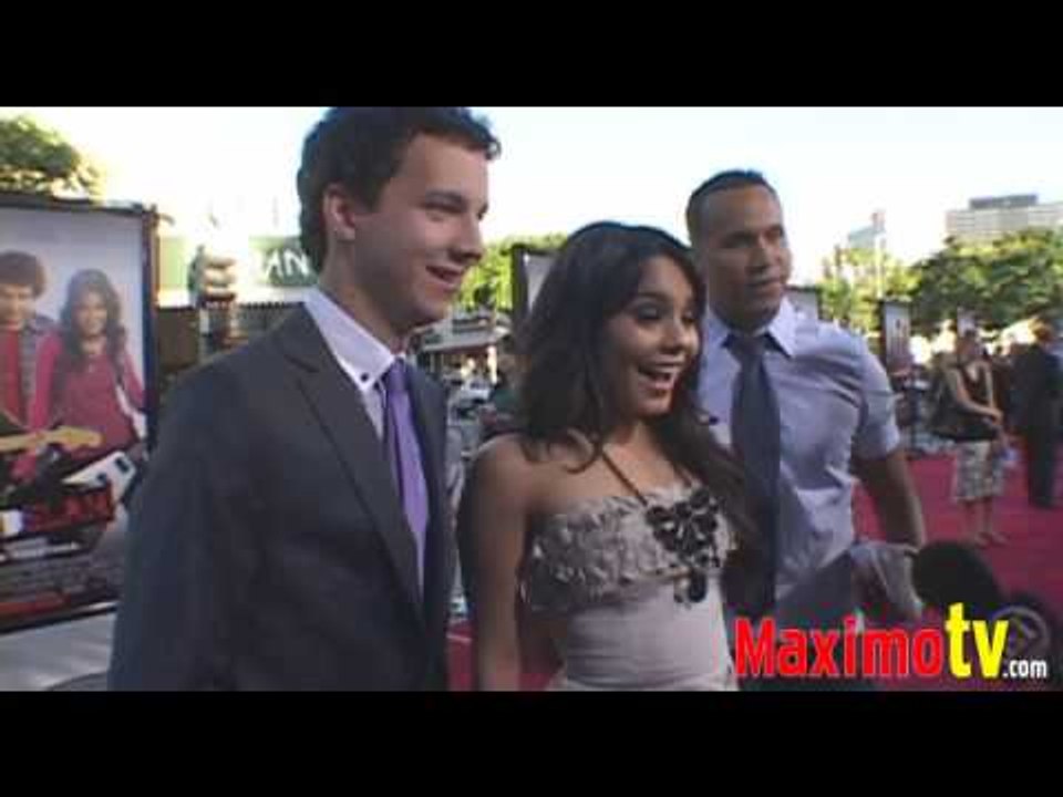 Vanessa Hudgens &Gaelan Connell at BANDSLAM Premiere