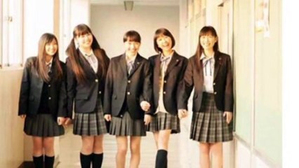 ももクロ「CHA-LA HEAD-CHA-LA」のカバーを収録