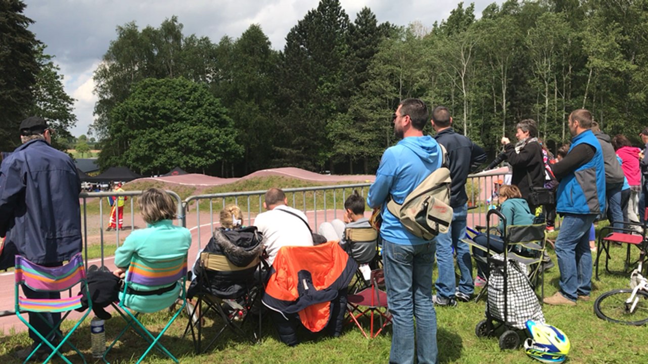 BMX :  le Challenge de France démarre sur les chapeaux de roues