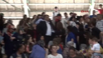 Edirne'de Mezuniyet Törenine Sıcak Damgasını Vurdu