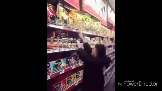 Funny Chinese videos - Prank chinese 2017 can't sto