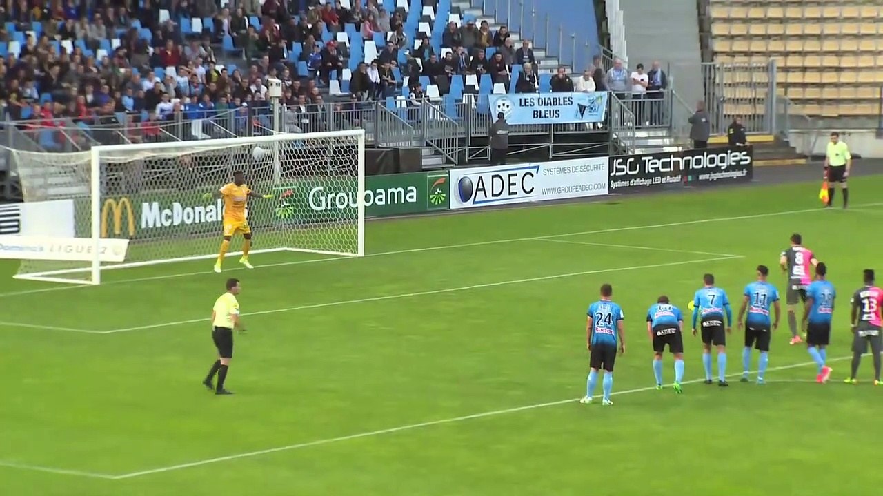 Ligue 2 française : Tours FC 0 - Le Havre AC 4 (Zinedine Ferhat buteur et passeur)