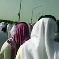 كويتيون يخرجون بالمئات استجابة لتغريدة ام مصرية توفي ابنها الوحيد في الكويت لحضور جنازته