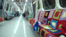 Istanbul Metrosunda Anneler Günü Sürprizi