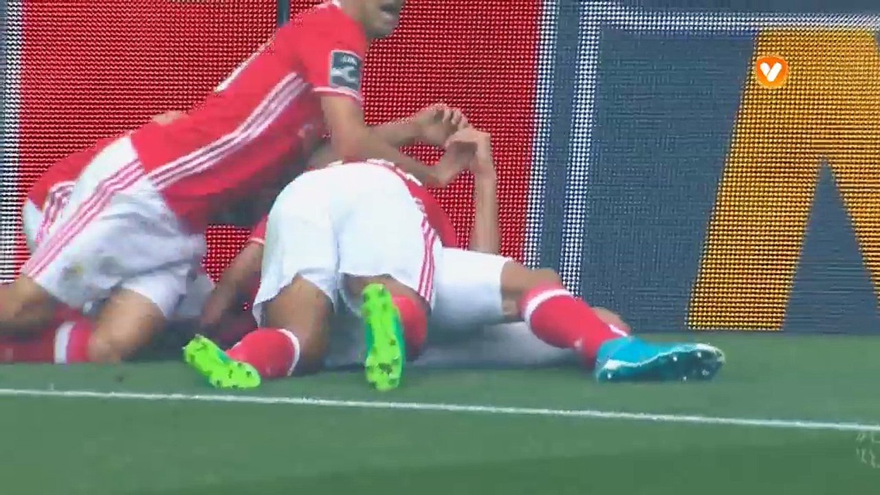 BENFICA 'ASSISTÊNCIA' ESPETACULAR DE EDERSON E RAÚL JIMÉNEZ LEVOU TUDO À FRENTE