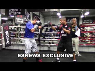 Robert Garcia in the ring with Mikey Talks HBO Boxing EsNews Boxing