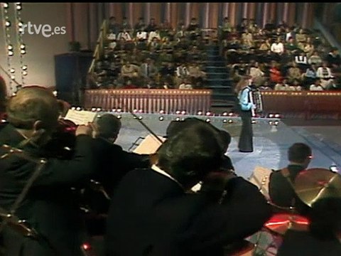 Maria Jesus y su acordeon - Princesa del acordeon