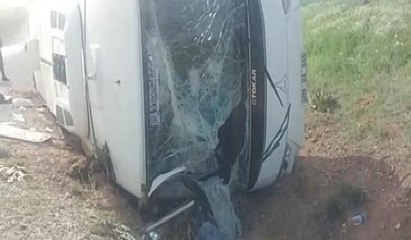 Konya'da otobüs devrildi... Kaza yerinden ilk görümtüler