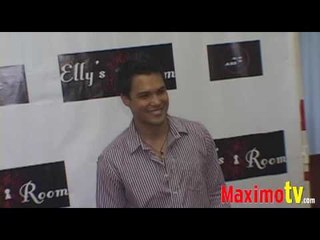 MICHAEL COPON at Elly Stefanko "Elly's Room" Album Release Party Red Carpet May 7, 2009