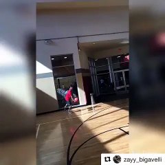 La détente de ce gamin est folle !