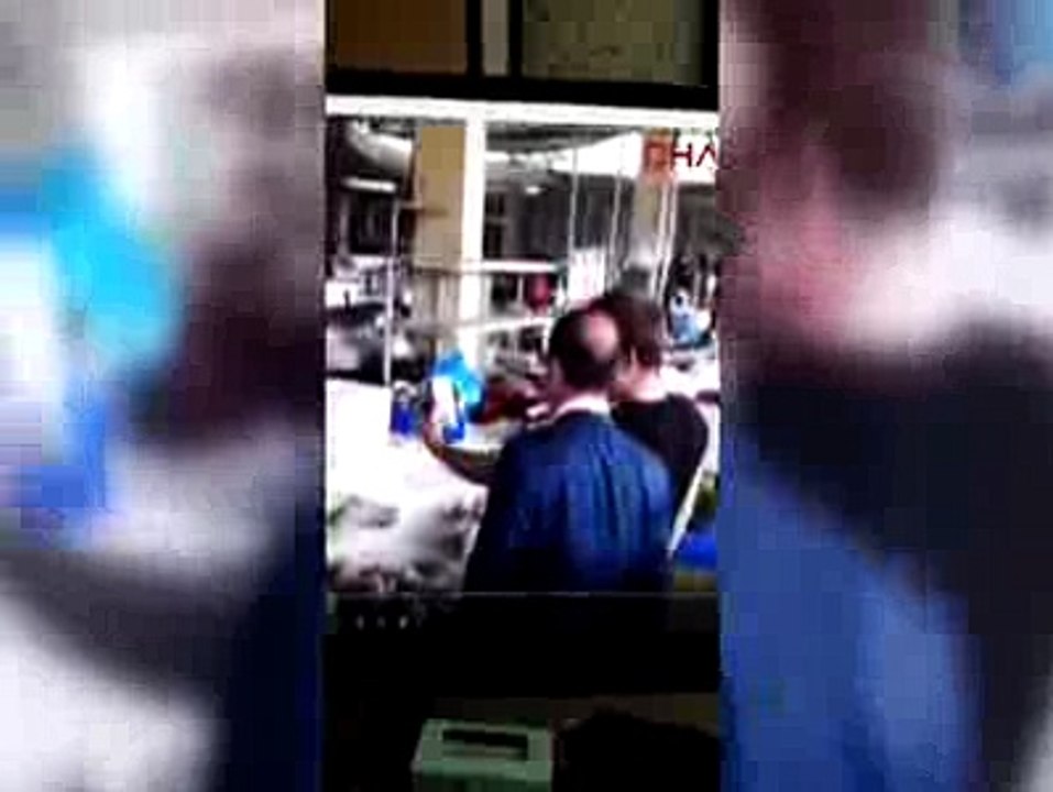 EDİRNE BELEDİYE BAŞKANI GÜRKAN'A YUMRUKLU SALDIRI