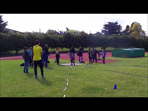 Animation Athlétisme Arcueil le 13/05/2017 Lancer de Poids Poussines